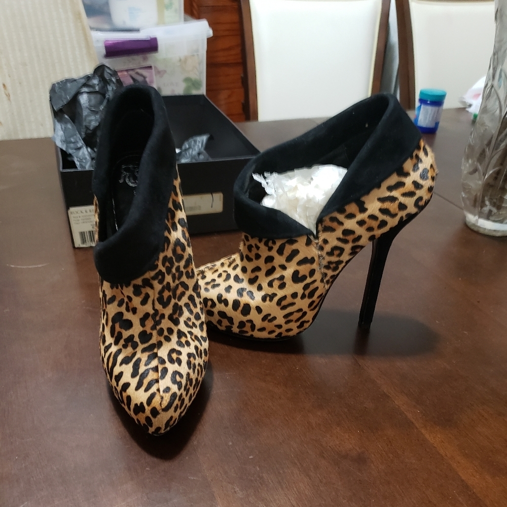 Rock and Republic Ankle Booties